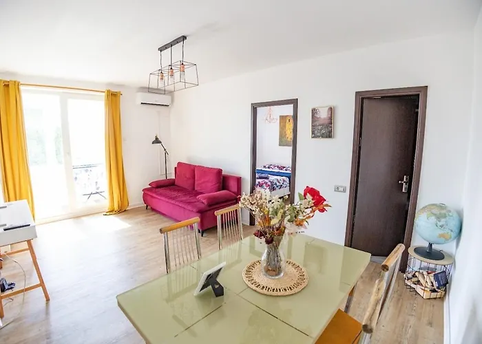 Silver Nest - M&n Apartment